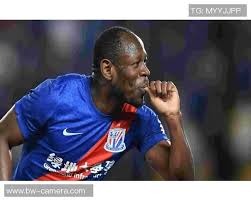 法尔克：拜仁不着急推进诺伊尔续约，打算在他40岁生日前后谈