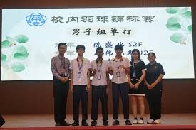 棒球与城市更新项目：球场周边的餐饮零售业如何依附赛程生存